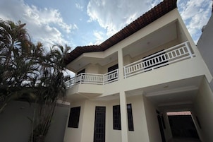 Fachada da propriedade