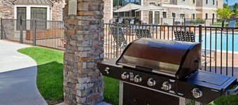 Accessible 1BR Suite | Free Daily Breakfast + Pool