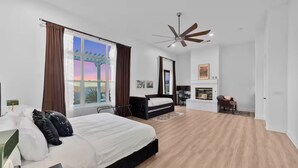 Room - Private Pool Escape with Epic Valley Views (Valley Center)