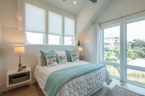 Room - Gulf Views, Steps From Beach Access- Jada's Dare by Royal Destinations (Santa Rosa Beach)