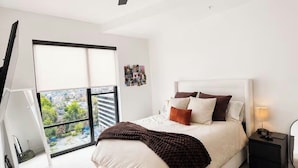 Room - The Luxe Skyline - Heart of Atlanta (Atlanta)