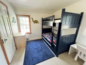 Room - 4-bedroom house down the street from Michigan Stadium in Ann Arbor (Ann Arbor)