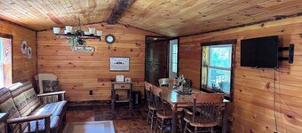 Cozy & Private Solar Powered 3BR Family Cabin Near Seneca Lake Wine Trail