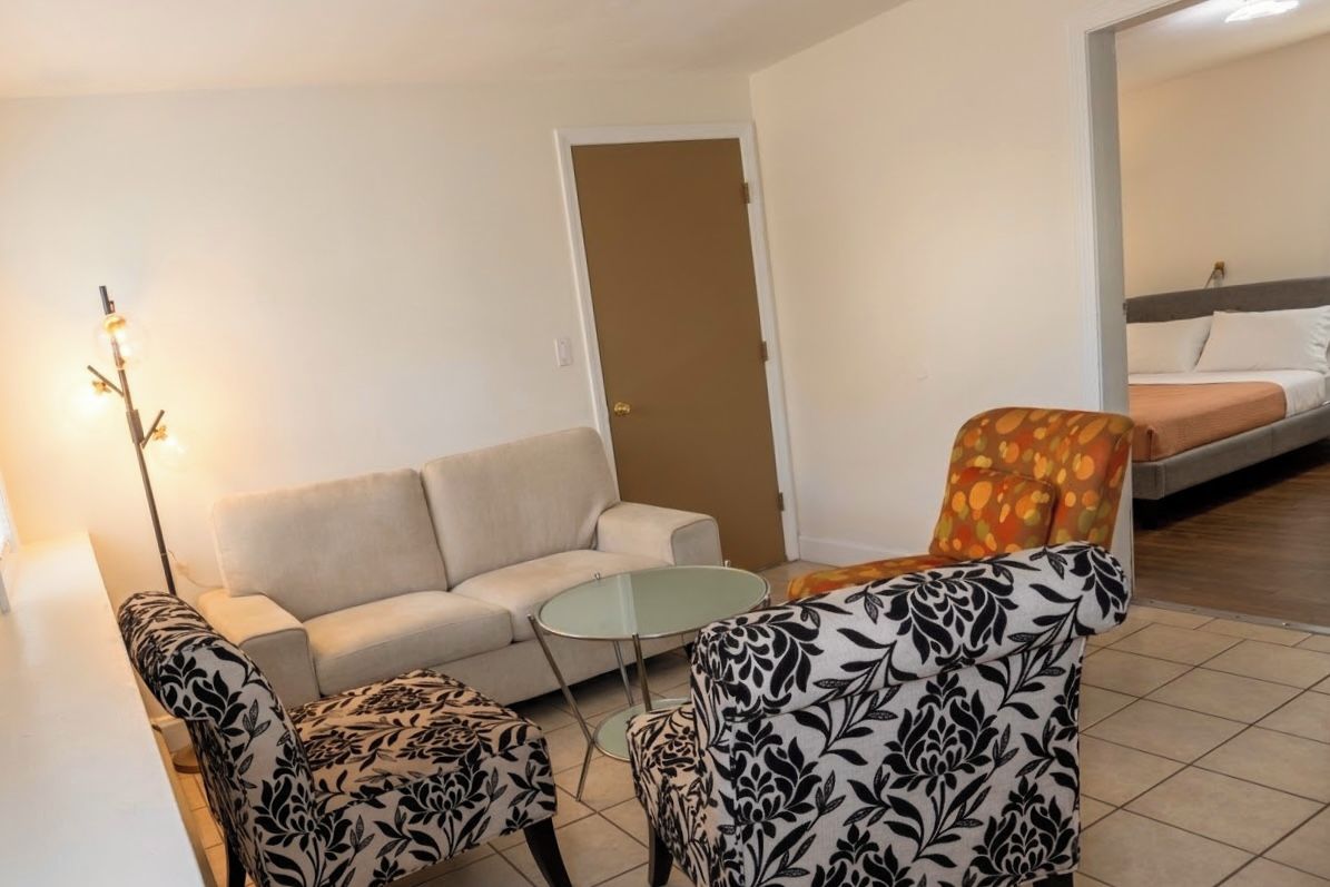 Newly Renovated Spacious Stay Near Casino, Boston, Cambridge, & Somerville - 沙連