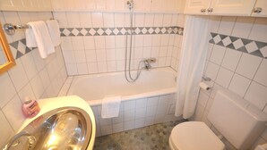 Bathroom - Haus Schneekappe - 50qm im Bikepark/Skigebiet (Winterberg)