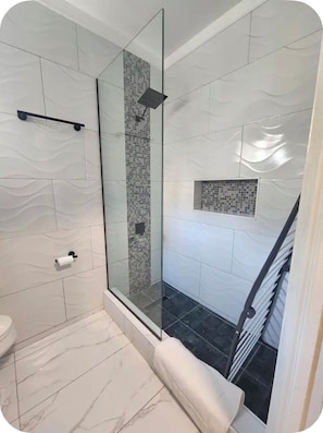 Bathroom - ISLAND LIVING IN THE HEART OF MONTEGO BAY (Montego Bay)