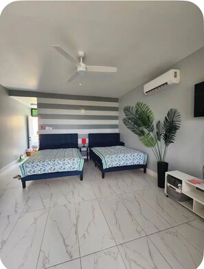 Room - ISLAND LIVING IN THE HEART OF MONTEGO BAY (Montego Bay)