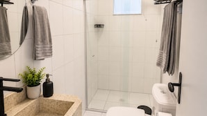 Bathroom - Vrbo Property (Vitória da Conquista)