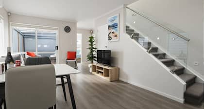 Modern 4BR Home | 3 Bath | Free Parking