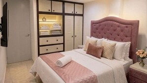 Ferros/tábuas de passar roupa, Wi-Fi de cortesia, roupa de cama