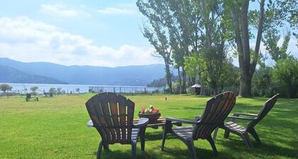 Lakefront Cabin: Hot Tub, Pets OK, Near Santiago