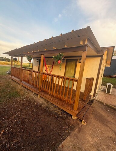 The Little Casita - Cozy 1-bedroom studio in welcoming Huntsville with AC