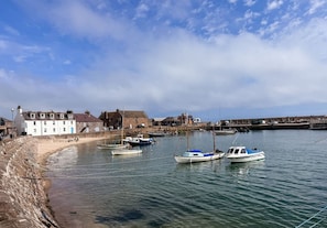 Unclassified image, 5 of 7, button - Harbour View Holiday Home at Stonehaven Harbour (Stonehaven)