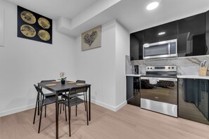 Billede uden beskrivelse, 3 af 9, knap