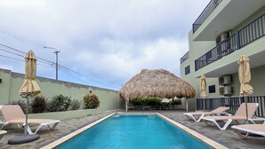 Pool - Vrbo Property (Willemstad)