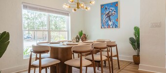 The Jungle Cat | 4BR Duckpond • Pickleball • Games