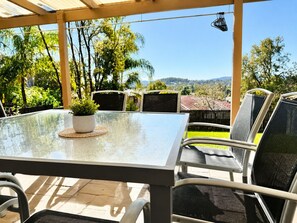 Unclassified image, 4 of 33, button - Hilltop View & Family Comfort | Sleep 6 (Jamboree Heights)