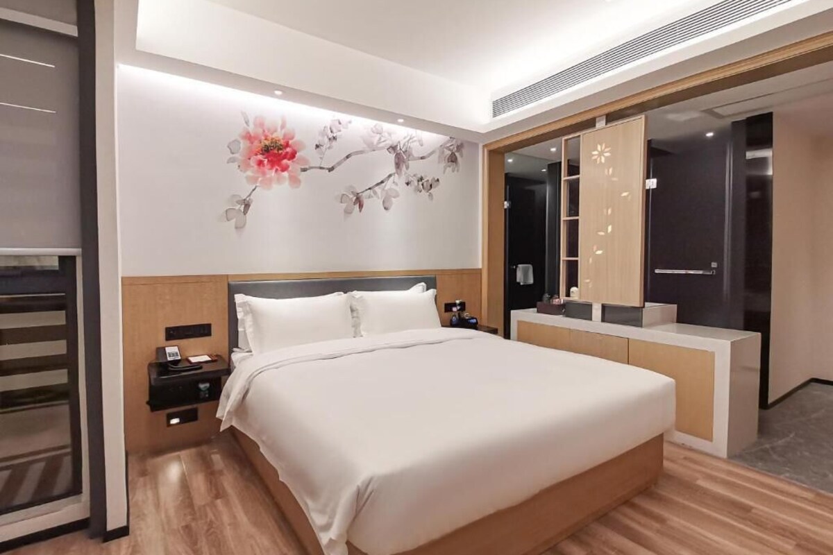 In-room safe, blackout curtains, soundproofing, iron/ironing board