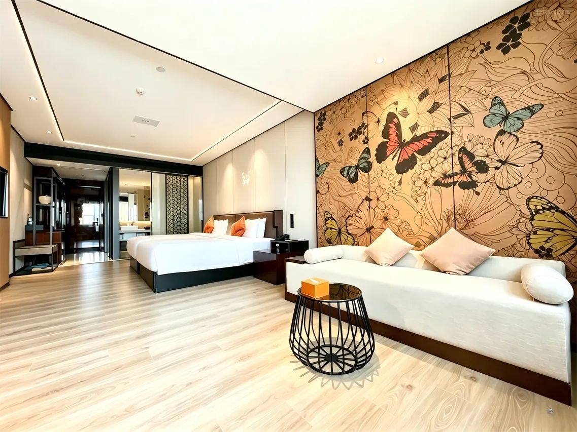 Deluxe Room, City View