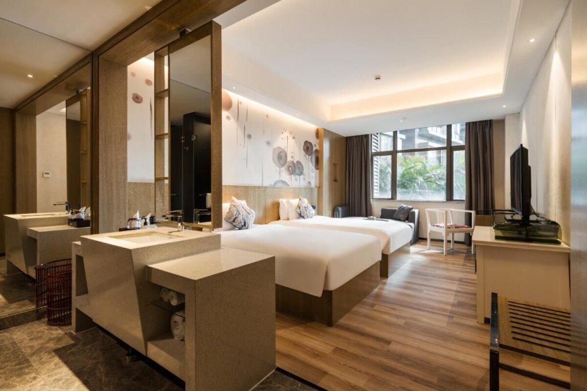Deluxe Twin Room, City View | In-room safe, soundproofing, free WiFi