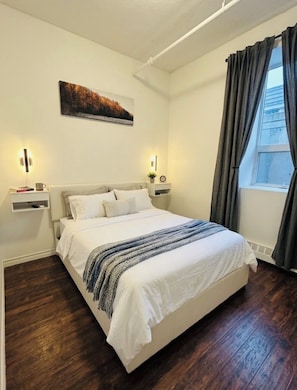 Room - Modern Urban Apartment | Fully Equipped & Clean Stay (Brantford)