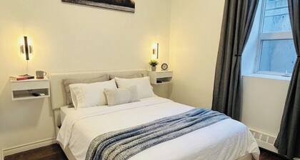Modern Urban Apartment | Fully Equipped & Clean Stay