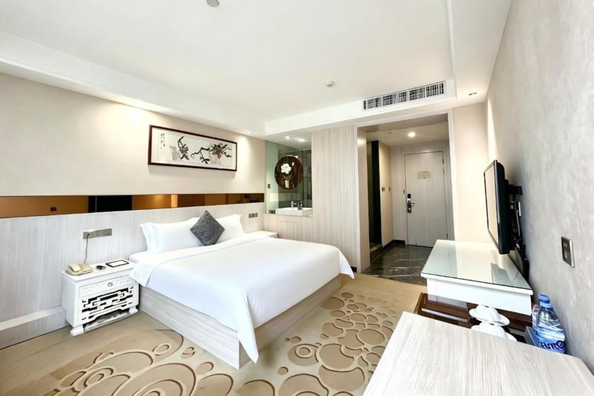 Kamar Double Deluks, pemandangan kota | Kedap suara, setrika/meja setrika, dan Wi-Fi gratis