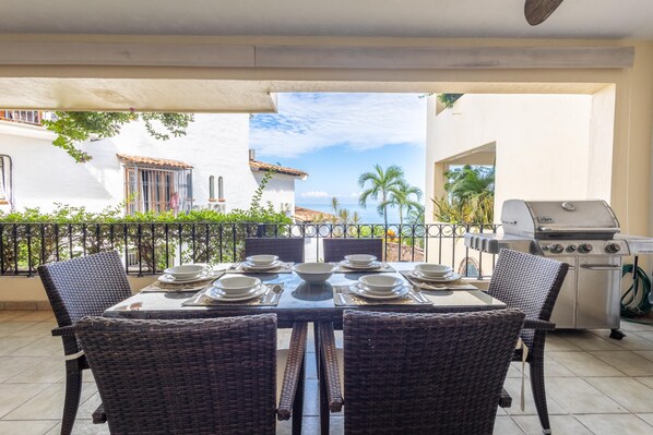 Outdoor dining - Oceanview Retreat in Amapas at Estrellita del Mar 2BD Condo for rent in Amapas, (Puerto Vallarta)