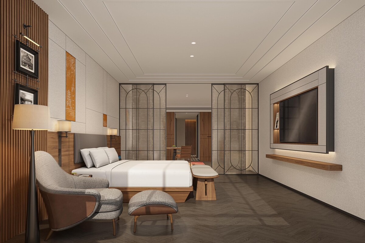Executive Studio Suite, 1 King Bed, Air conditioning, City View