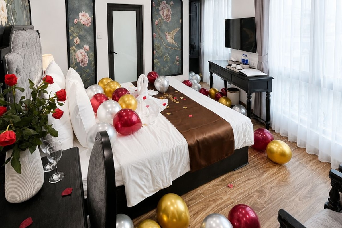 Phòng đôi Deluxe, quang cảnh thành phố | Bộ trải giường bằng vải Frette của Ý, bộ đồ giường cao cấp 