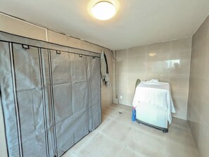 Spa - Elegant 6BR Polanco Apt with amazing location | Sleeps 21 | Jacuzzi Tub! (Mexico City)