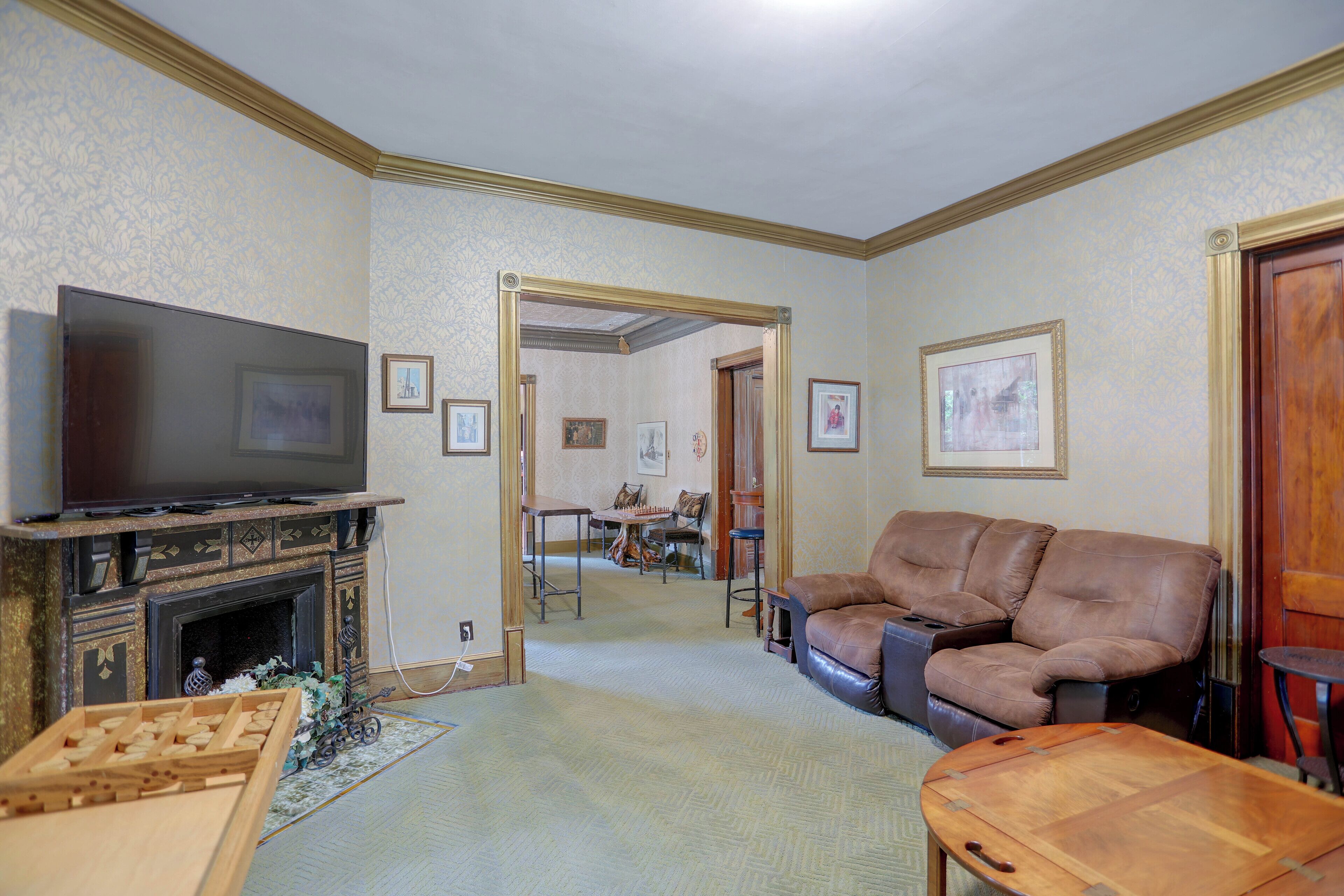 Downtown Spacious 5br W/ Game Room - Ellicottville, NY