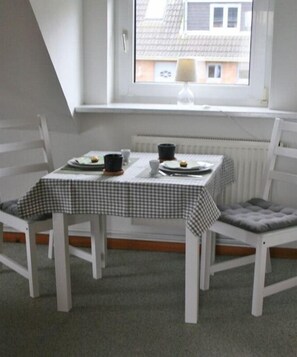 Dining - House Meesenburg, Apartment No. 1 (Nebel)