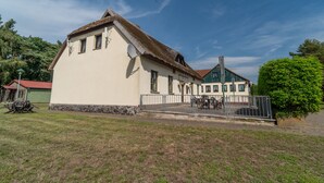 Exterior - Vrbo Property (Ummanz)
