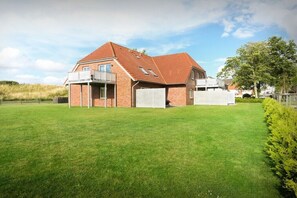 Unclassified image, 3 of 33, button - Holiday apartment with 2 bedrooms (Carolinensiel)