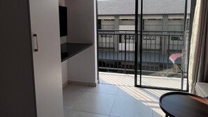 Imej tidak diklasifikasikan, 2 daripada 39, butang