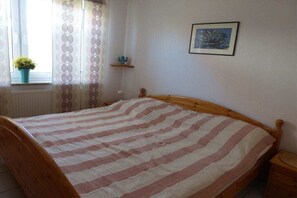 Unclassified image, 4 of 29, button - Holiday apartment with 1 bedroom (Carolinensiel)