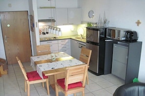 Unclassified image, 4 of 21, button - Holiday home in Norddech with swimming pool (Norddech)