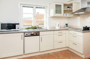 Private kitchen - Holiday apartment with 1 bedroom (List auf Sylt)