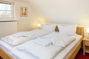 Unclassified image, 3 of 20, button - Holiday apartment in List with swimming pool (List)