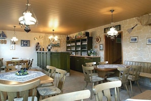 Dining - Holiday apartment with 1 bedroom (Groß Zicker)