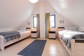 Room - Thatched house "Huus Poeler Wiek" (Zierow)