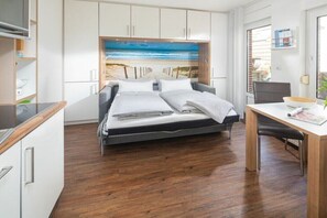 Unclassified image, 3 of 13, button - House Christine Apartment 9 Shell (Norderney)