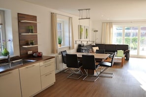 Dining - Holiday apartment with 2 bedrooms (Borkum)