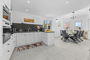 Private kitchen - Villa Spa Otium by Istra Vacation (loborika)