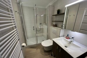 Bathroom - Holiday apartment Ostseefee (Schönberger Strand)