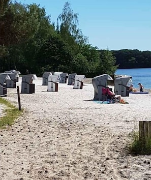 Beach - Holiday apartment with 2 bedrooms (Greetsiel \/ Krummhörn)