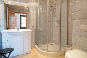 Bathroom - House Ahrens Apartment 2 (Zingst (Ostseeheilbad))