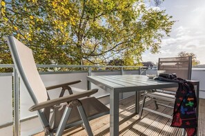 Outdoor dining - Holiday apartment with 1 bedroom (Zingst)