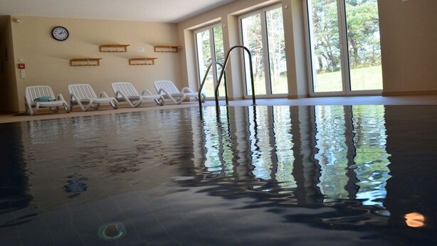 Unclassified image, 1 of 21, button - Beachfront apartment with pool (Baabe)